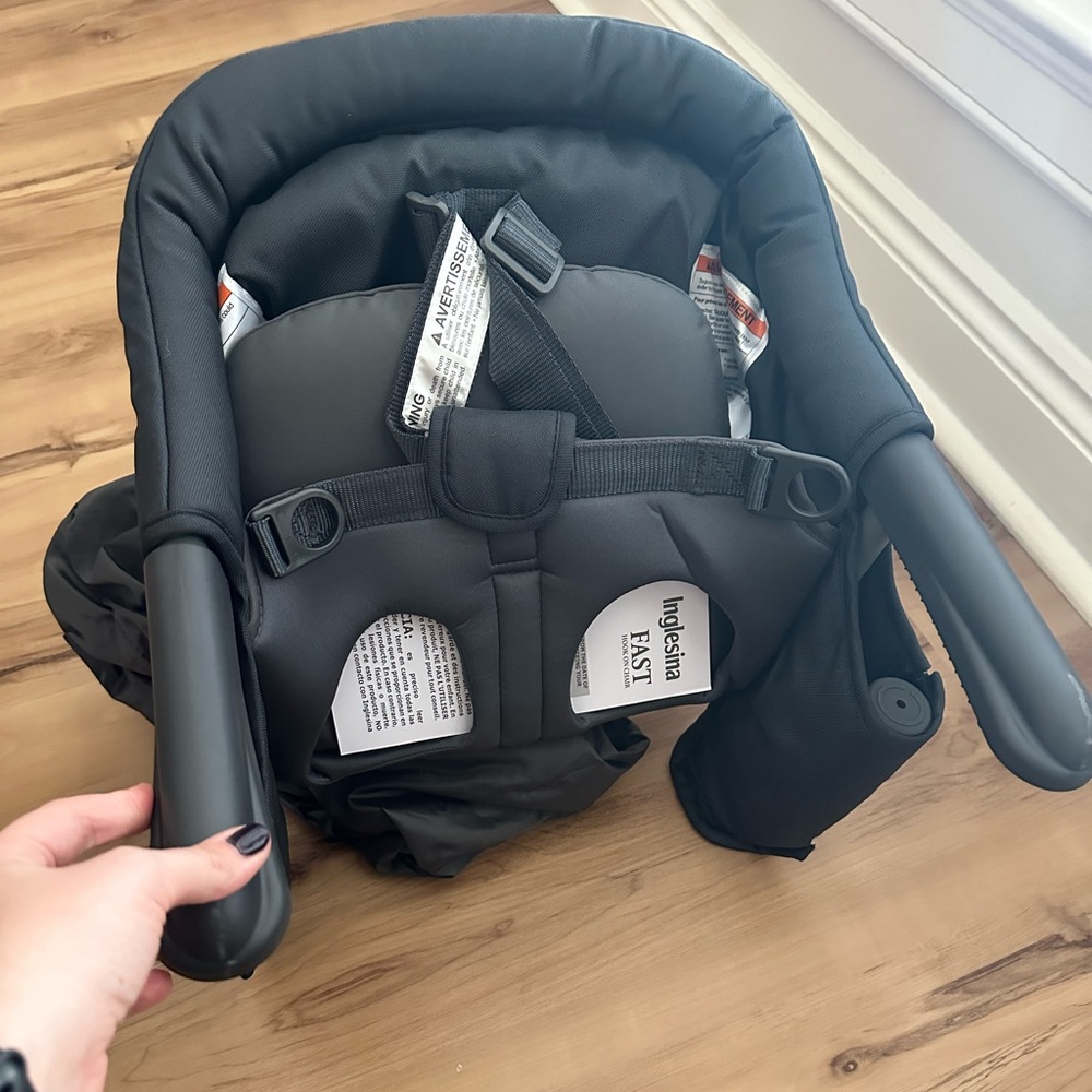 Inglesina Fast hook on high chair
